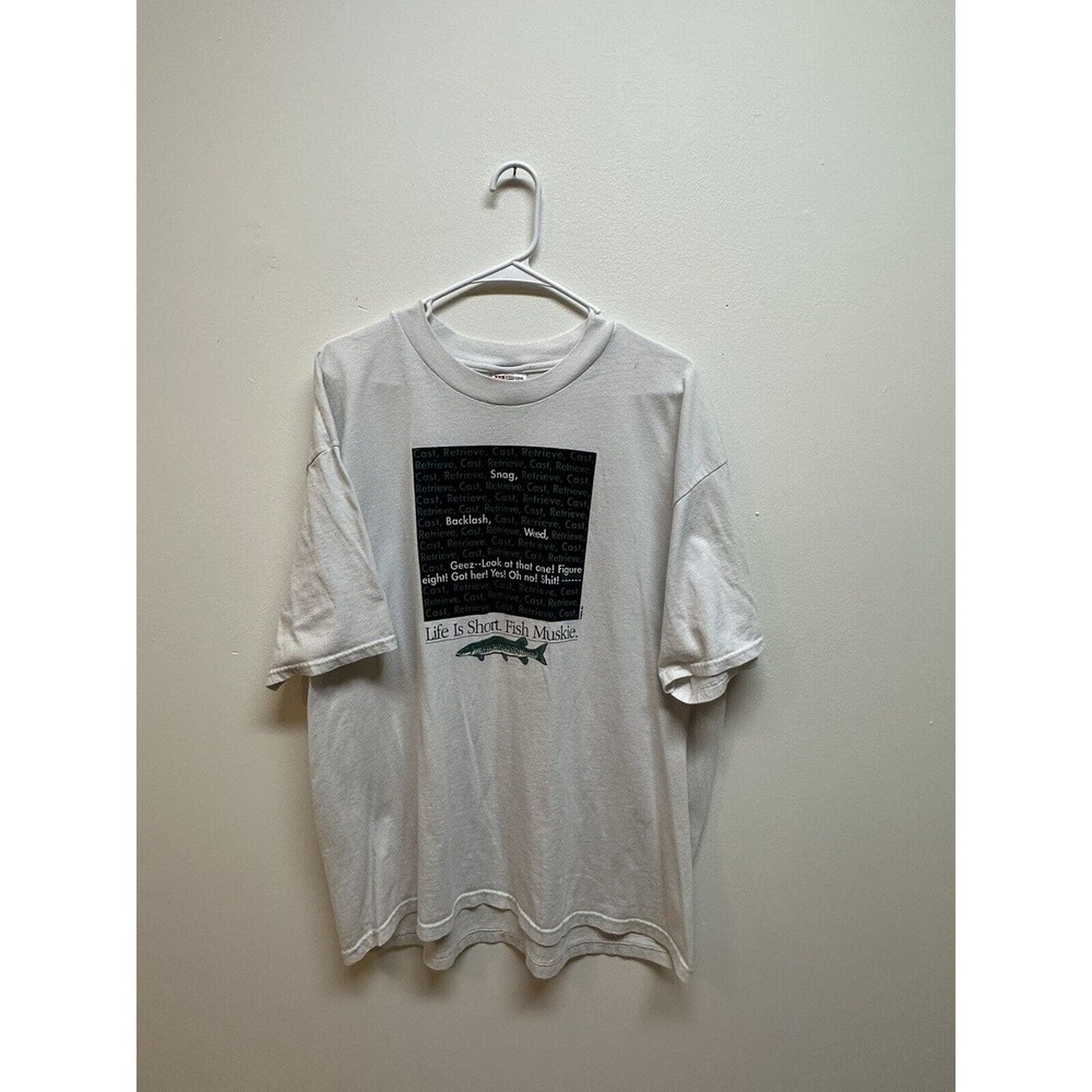 Vintage Men’s T-Shirt | Life Is Short Fish Muskie | Size XL